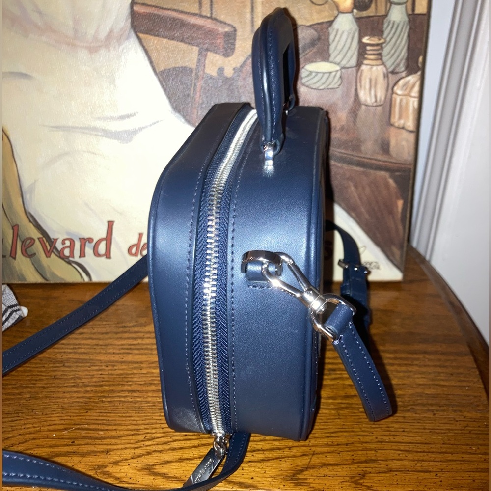 Kate Spade Traveler Trunk Novelty Crossbody Bag - Navy & Cream - EUC - Picture 4 of 9